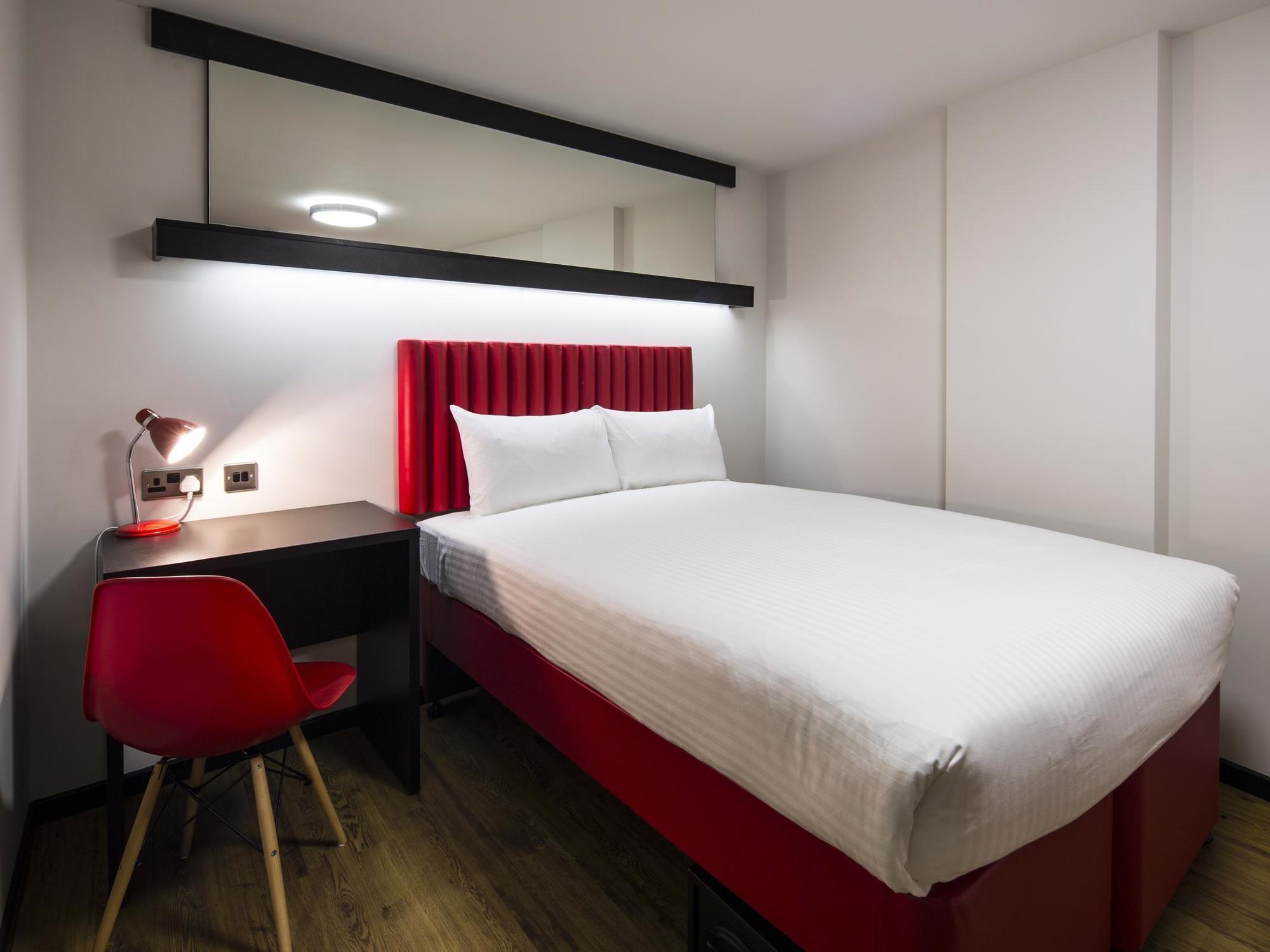 Tune Hotel 2*