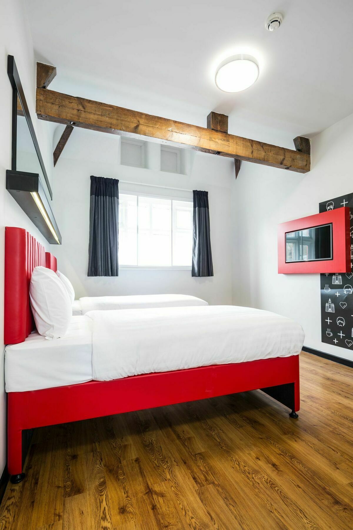 Tune Hotel 2*